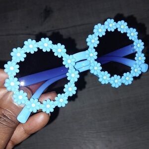 Super cute floral rim kids sunglasses